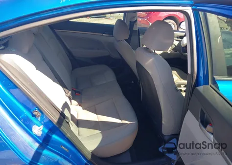 2018 Hyundai Elantra Sel z USA, uszkodzony, nr VIN 5NPD84LFXJH335174